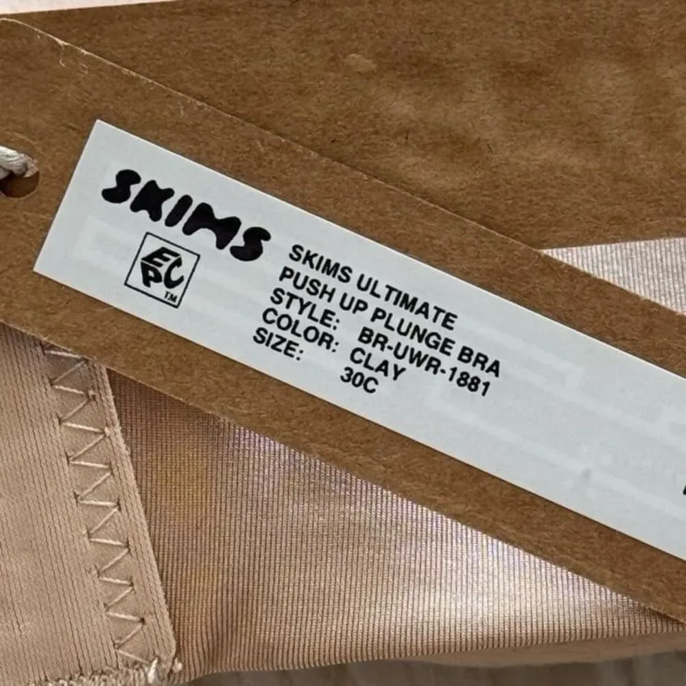 Skims Ultimate Push up Plunge Bra Clay Size 30C - Picture 8 of 8
